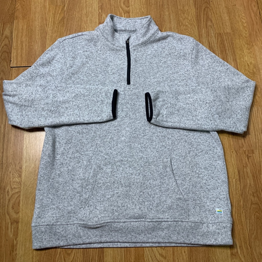 Vuori Sweater Mens Size 2XL Gray Knit Pullover Better Pockets Hiking